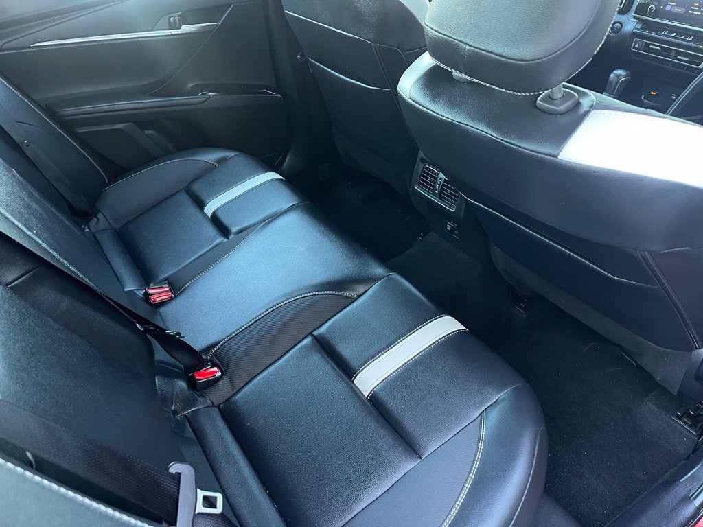 Used 2025 Toyota Camry SE FWD image 16