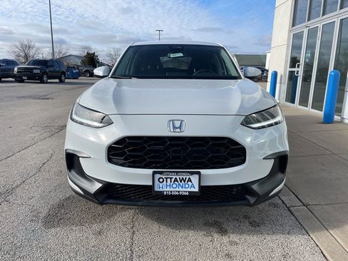 New 2026 Honda HR-V LX image 3