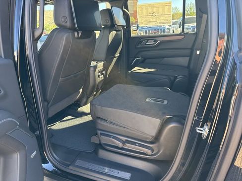 New 2026 GMC Yukon XL Denali image 28