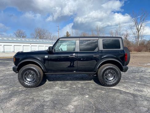 New 2025 Ford Bronco Big Bend w/ Black Diamond Package image 2
