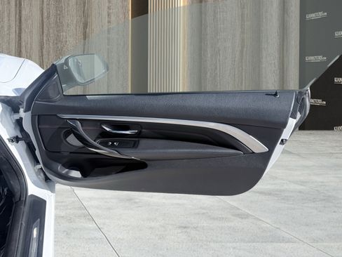 Used 2020 BMW 430i Convertible w/ Convenience Package image 54