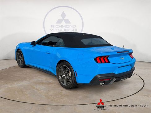 Used 2024 Ford Mustang Premium image 5