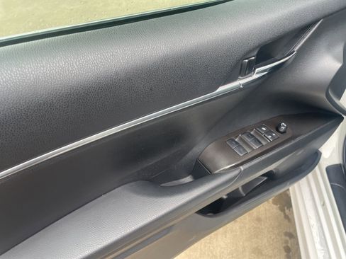 Used 2024 Toyota Camry SE w/ Cold Weather Package AWD/4WD image 15