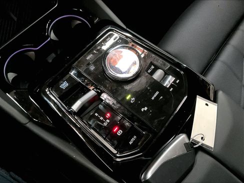 Certified 2026 BMW i5 eDrive40 image 37