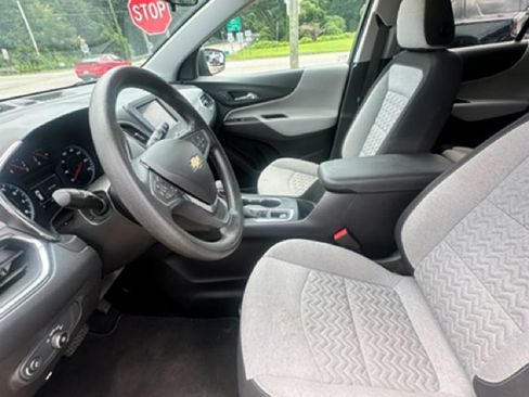 Used 2023 Chevrolet Equinox LS FWD image 14