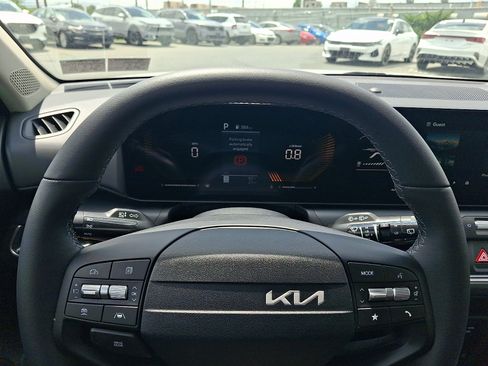 New 2026 Kia K4 EX FWD image 13