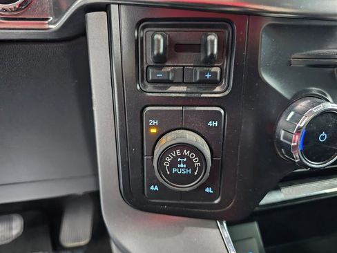 Used 2022 Ford F150 Lariat image 27