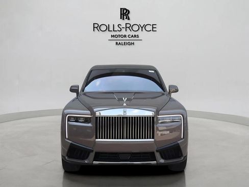Used 2026 Rolls-Royce Cullinan AWD/4WD image 2