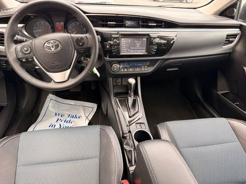 Used 2016 Toyota Corolla S FWD image 18