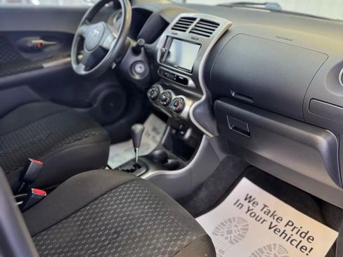 Used 2011 Scion xD Hatchback 4D image 41