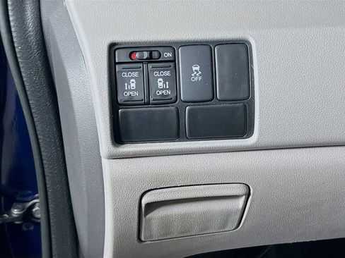 Used 2016 Honda Odyssey EX image 11