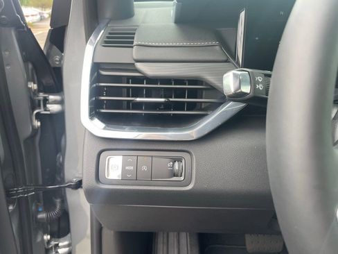 New 2026 GMC Acadia Elevation image 16