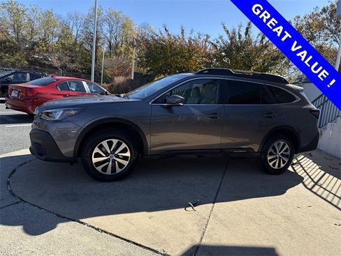 Certified 2021 Subaru Outback Premium image 5