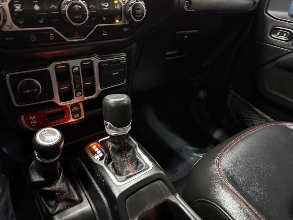 Used 2023 Jeep Gladiator Rubicon w/ LED Lighting Group AWD/4WD image 26