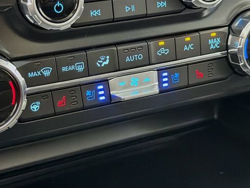 New 2026 Ford F250 Lariat w/ Black Appearance Package AWD/4WD image 23