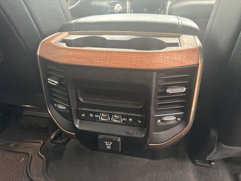 Used 2023 RAM 1500 Limited image 11