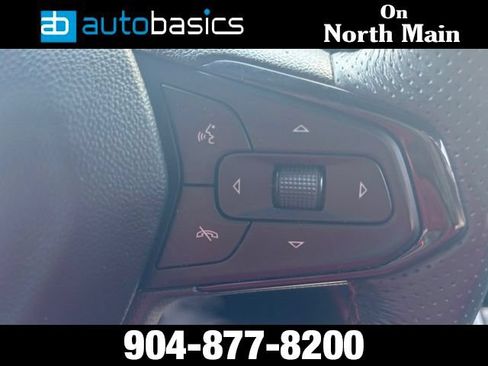 Used 2021 Chevrolet TrailBlazer RS w/ Sun and Liftgate Package FWD image 32
