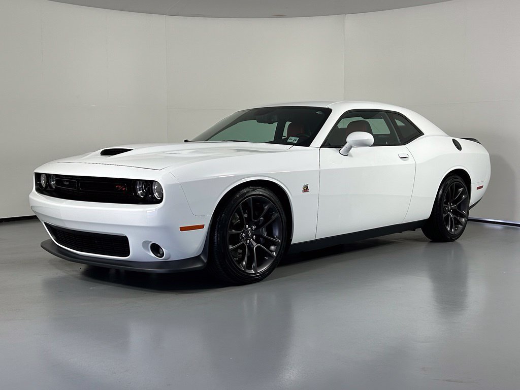 Used 2021 Dodge Challenger R/T Scat Pack RWD image 3