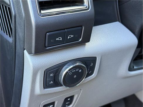Used 2020 Ford F150 XLT w/ Equipment Group 302A Luxury AWD/4WD image 14
