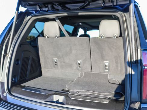 Used 2022 Chevrolet Tahoe Z71 w/ Luxury Package image 26