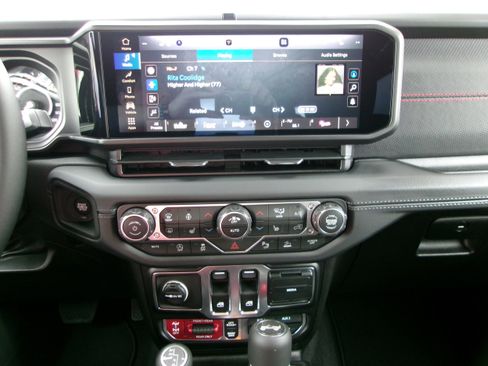 New 2026 Jeep Wrangler Rubicon image 15