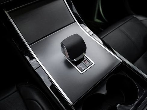 New 2026 Land Rover Range Rover Velar S AWD/4WD image 30