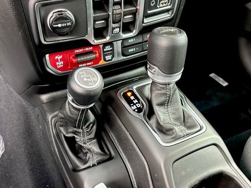 New 2026 Jeep Gladiator Rubicon w/ Safety Group image 21