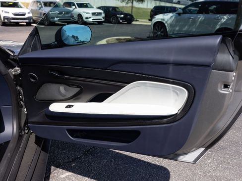 Used 2025 Aston Martin Vanquish V12 image 37