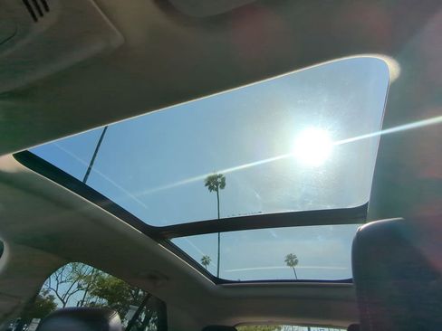Used 2021 Buick Envision Avenir FWD image 22