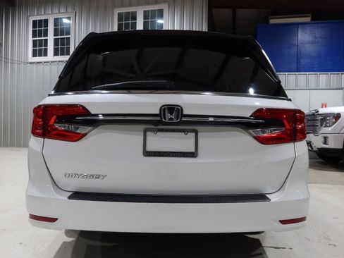 Used 2024 Honda Odyssey EX-L image 4