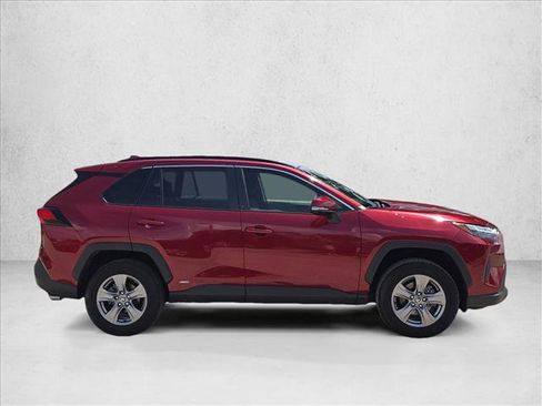 Used 2024 Toyota RAV4 XLE w/ Convenience Package AWD/4WD image 4