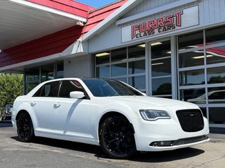 Used 2019 Chrysler 300 S image 1