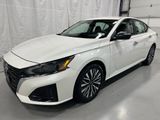 Used 2024 Nissan Altima 2.5 SV image 3