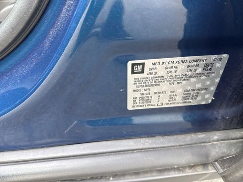 Used 2020 Chevrolet Trax LT w/ LT Convenience Package image 28