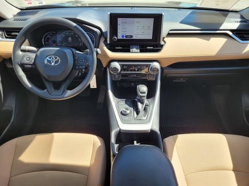 Used 2024 Toyota RAV4 LE AWD/4WD image 13