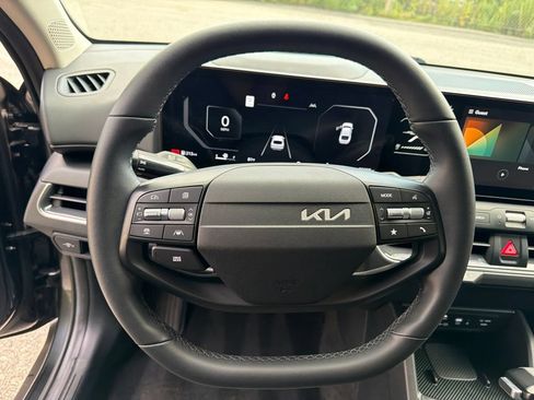Certified 2025 Kia K4 EX FWD image 16