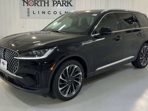 New 2026 Lincoln Aviator Reserve RWD image 5