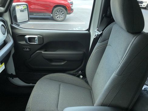 New 2026 Jeep Gladiator Willys image 30