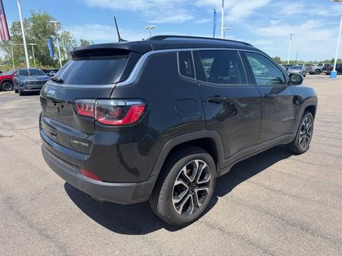 Used 2022 Jeep Compass Limited AWD/4WD image 5