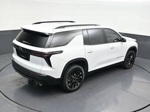 Used 2025 Chevrolet Traverse LT w/ Midnight/Sport Edition FWD image 20