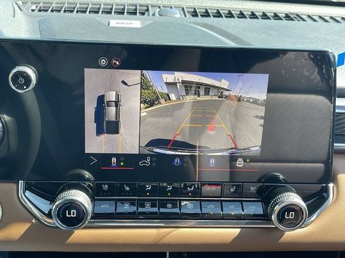 New 2026 GMC Canyon AT4 w/ Technology Plus Package AWD/4WD image 15