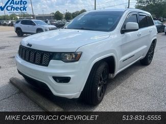 Used 2017 Jeep Grand Cherokee Altitude AWD/4WD video 1