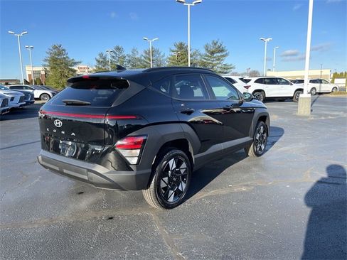 Used 2025 Hyundai Kona SEL image 5
