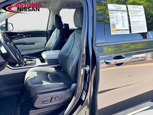 Used 2022 Kia Carnival SX FWD image 26