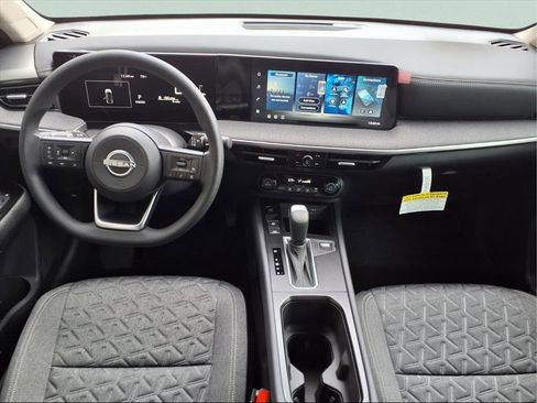 New 2026 Nissan Kicks SV image 13