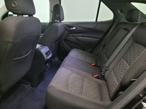 Used 2021 Chevrolet Equinox LT image 18