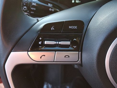 Certified 2023 Hyundai Elantra Limited FWD image 24