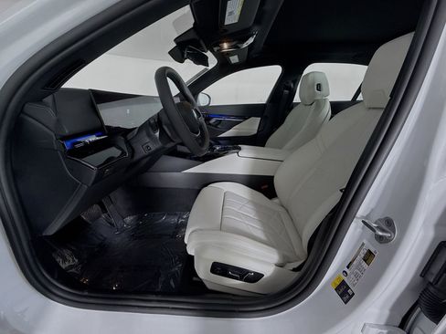New 2026 BMW i5 eDrive40 RWD image 22