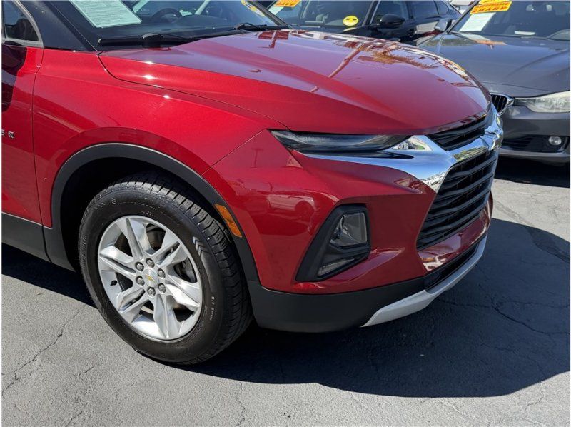 Used 2019 Chevrolet Blazer LT w/ Sound & Technology Package FWD image 7