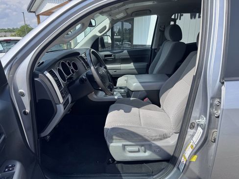 Used 2012 Toyota Tundra 4x4 Double Cab w/ SR5 Pkg image 11